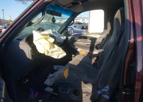 2000 Ford F150 z USA, uszkodzony, nr VIN 1FTRX17W5YKA04919